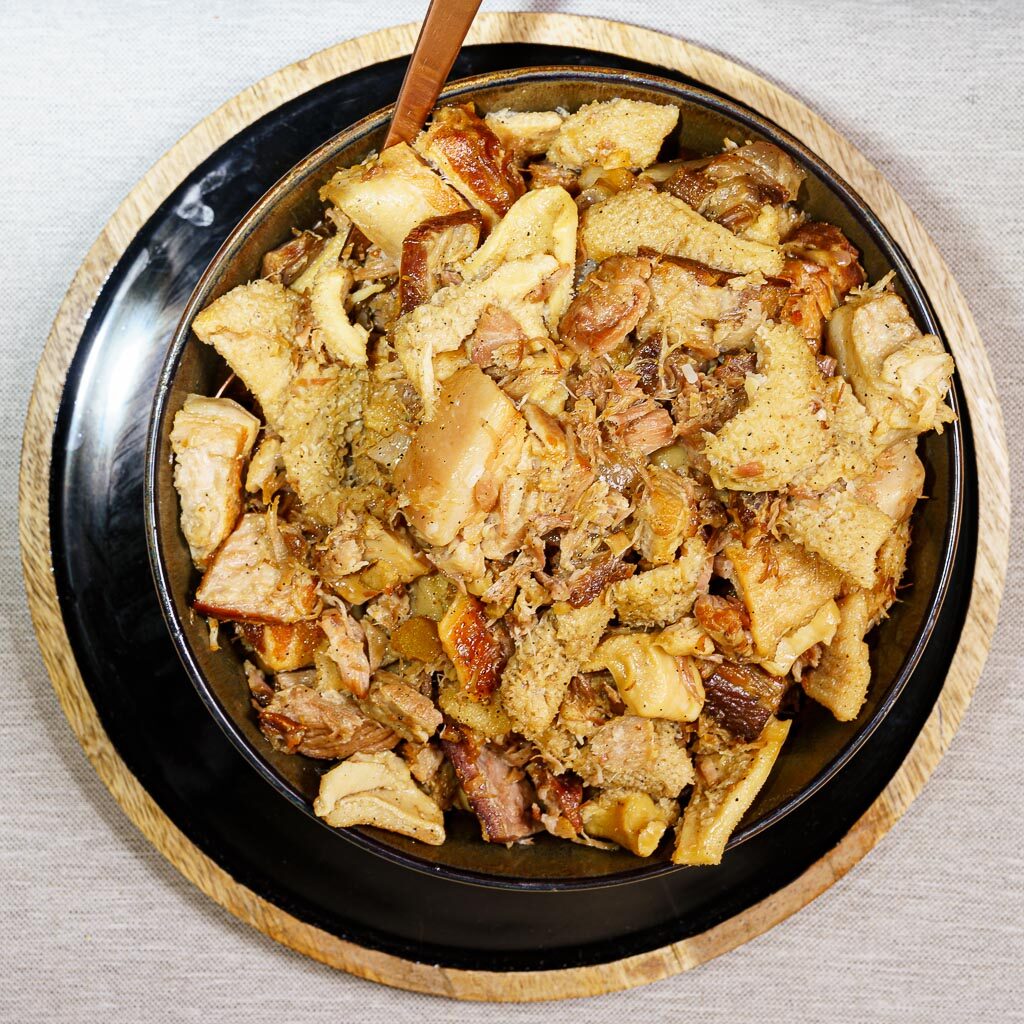 un plat d'effiloché de porc noir de bigorre avec des tripes de boeuf, façon de Madagascar, au gingembre et curry